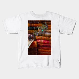 Two Crowns On Old Books Kids T-Shirt